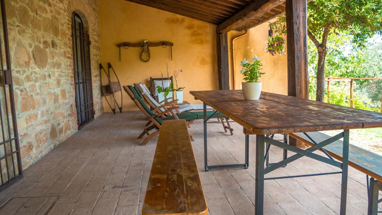 Le Case Gialle Gualdo Cattaneo Exterior foto