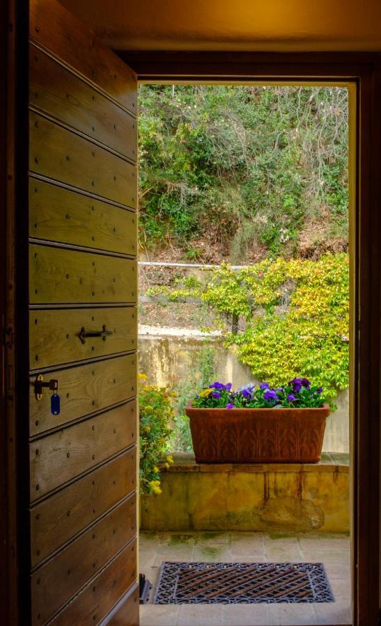 Le Case Gialle Gualdo Cattaneo Exterior foto