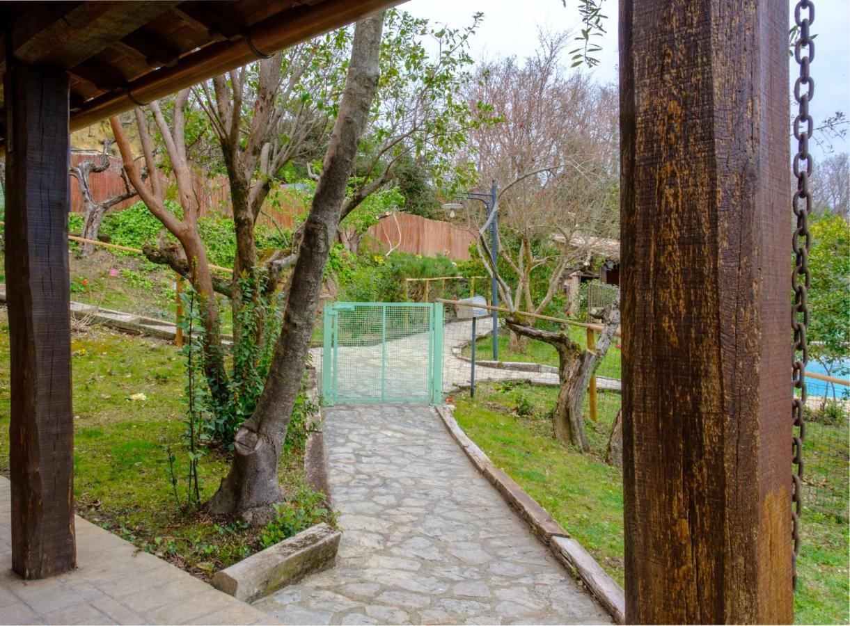 Le Case Gialle Gualdo Cattaneo Exterior foto